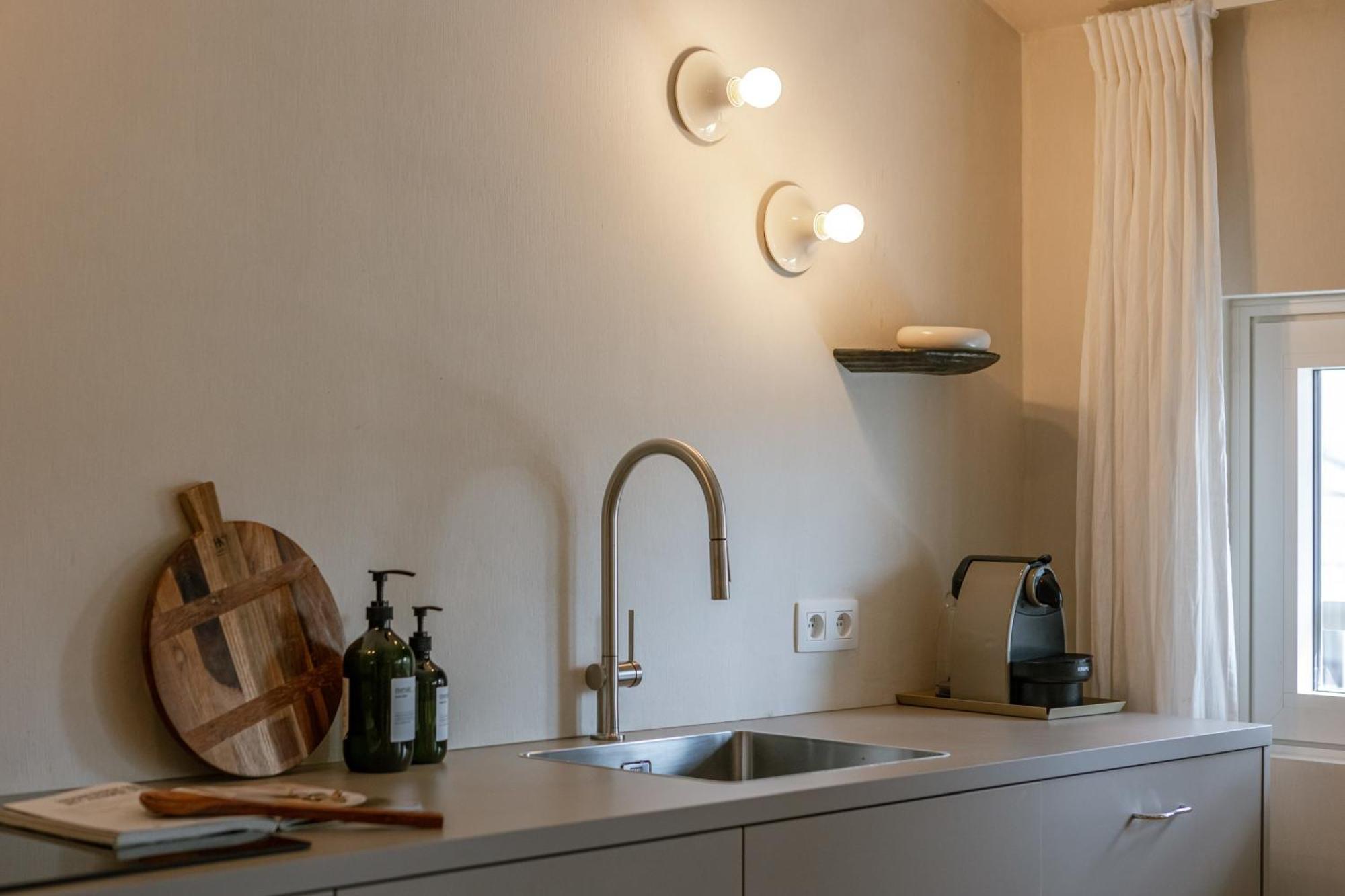 Huswell - Urban Getaway For Two In The Heart Of Antwerp Apartment ภายนอก รูปภาพ